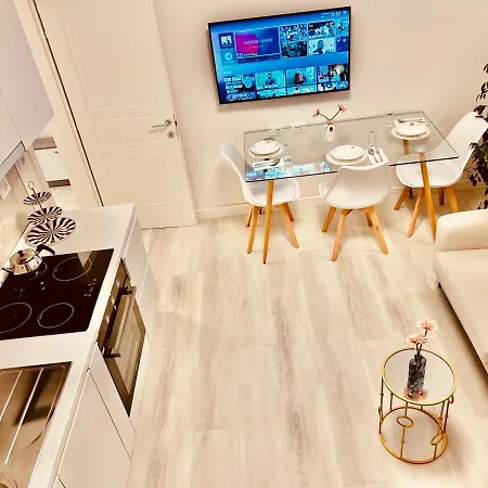 Apartment Leo's View