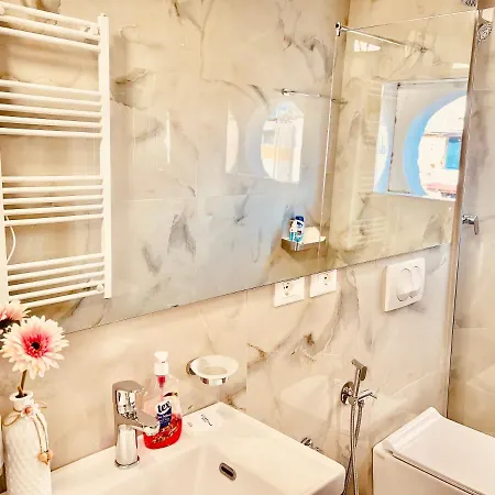 Leo's View Apartman Tirana