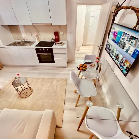 Apartman Leo's View *