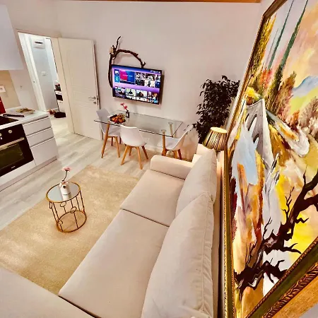 Lejlighed Leo's View Tirana